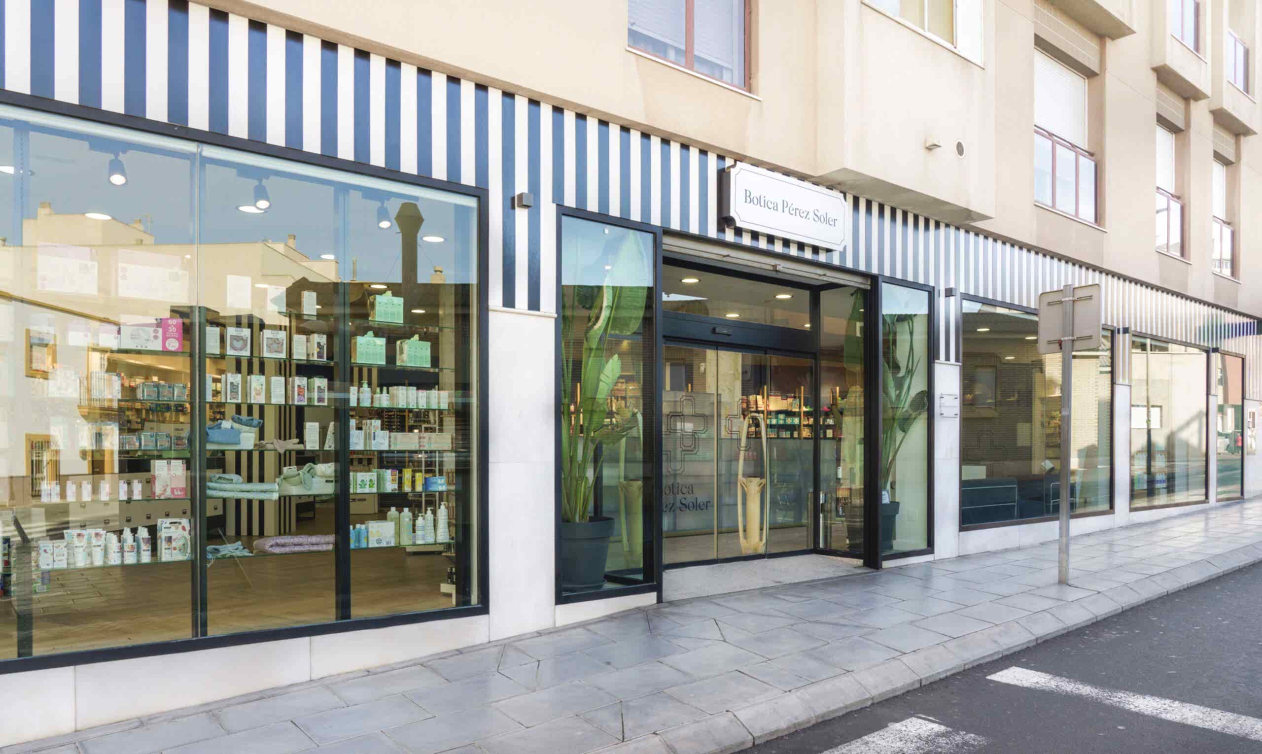 Botica Perez-Soler | Kaulak Estudio Botica Perez-Soler | Kaulak Estudio