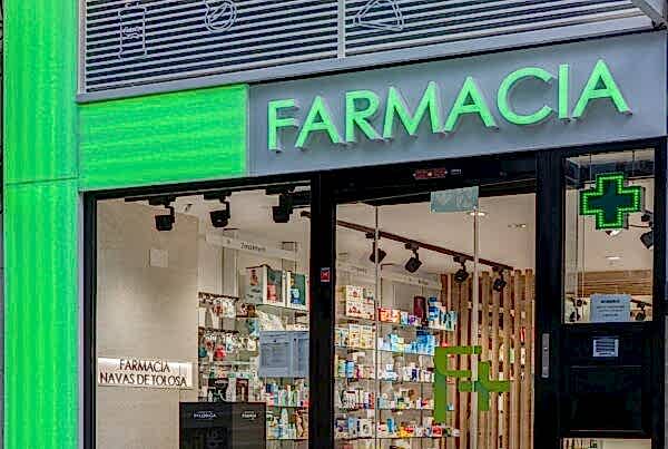 Farmacia Navas de Tolosa | Kaulak Estudio